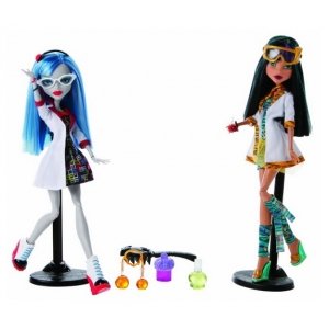 Сет из 2 кукол MONSTER HIGH В классе - Клео де Нил и Гулия Йелпс Сет из 2 кукол MONSTER HIGH В классе - Клео де Нил и Гулия Йелпс